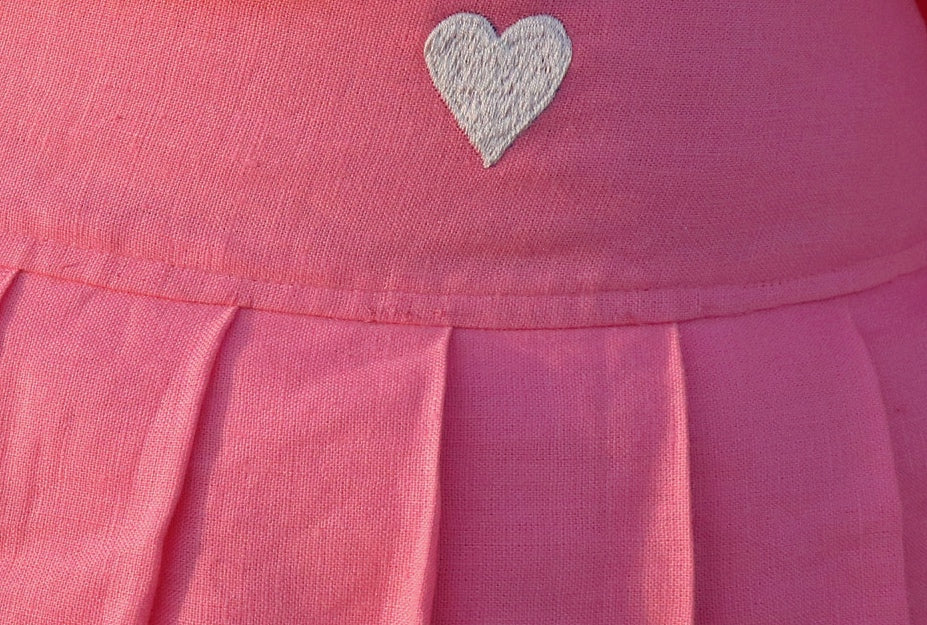 Double layered heart detail skirt.
