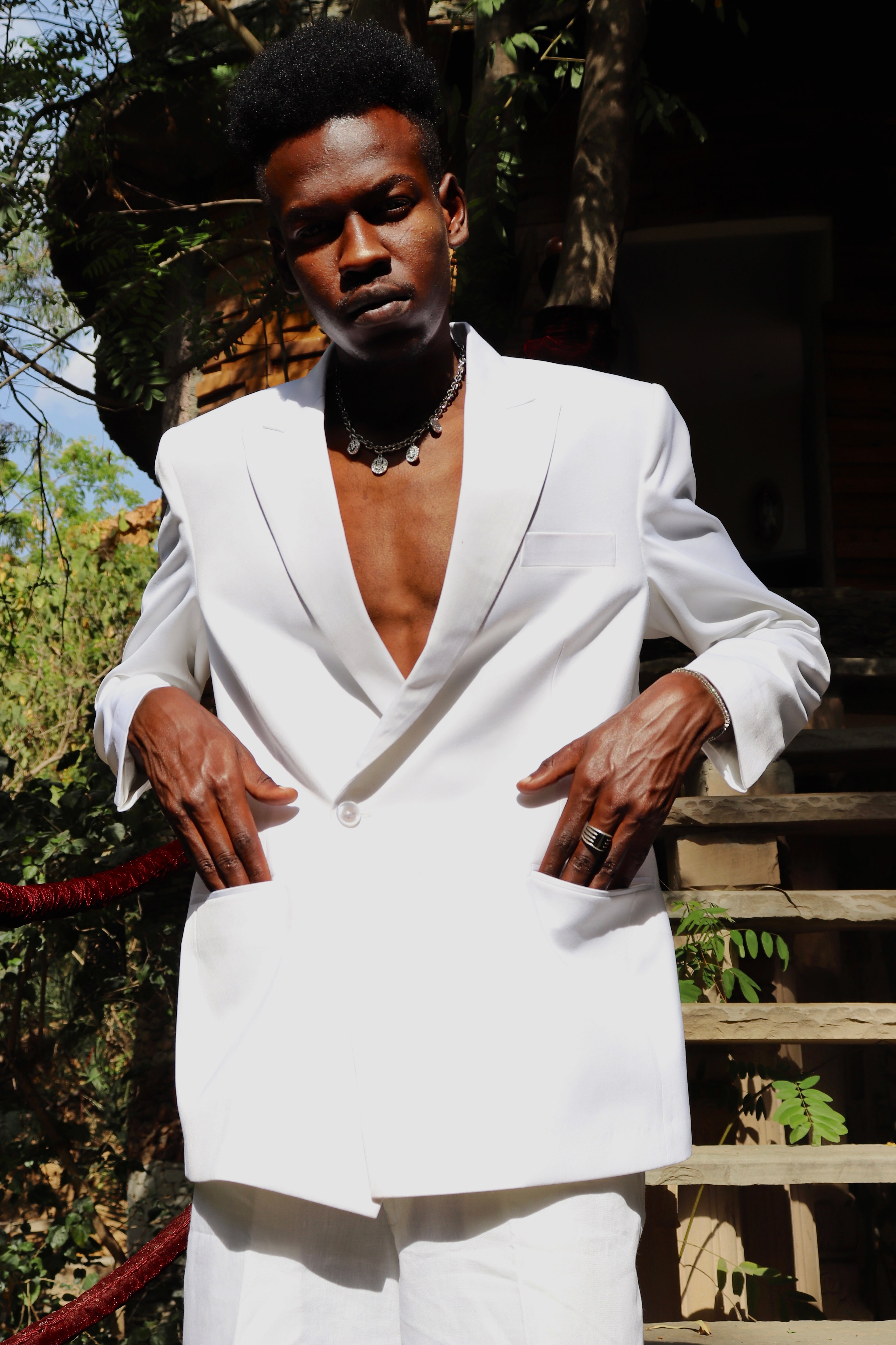 Saint suit