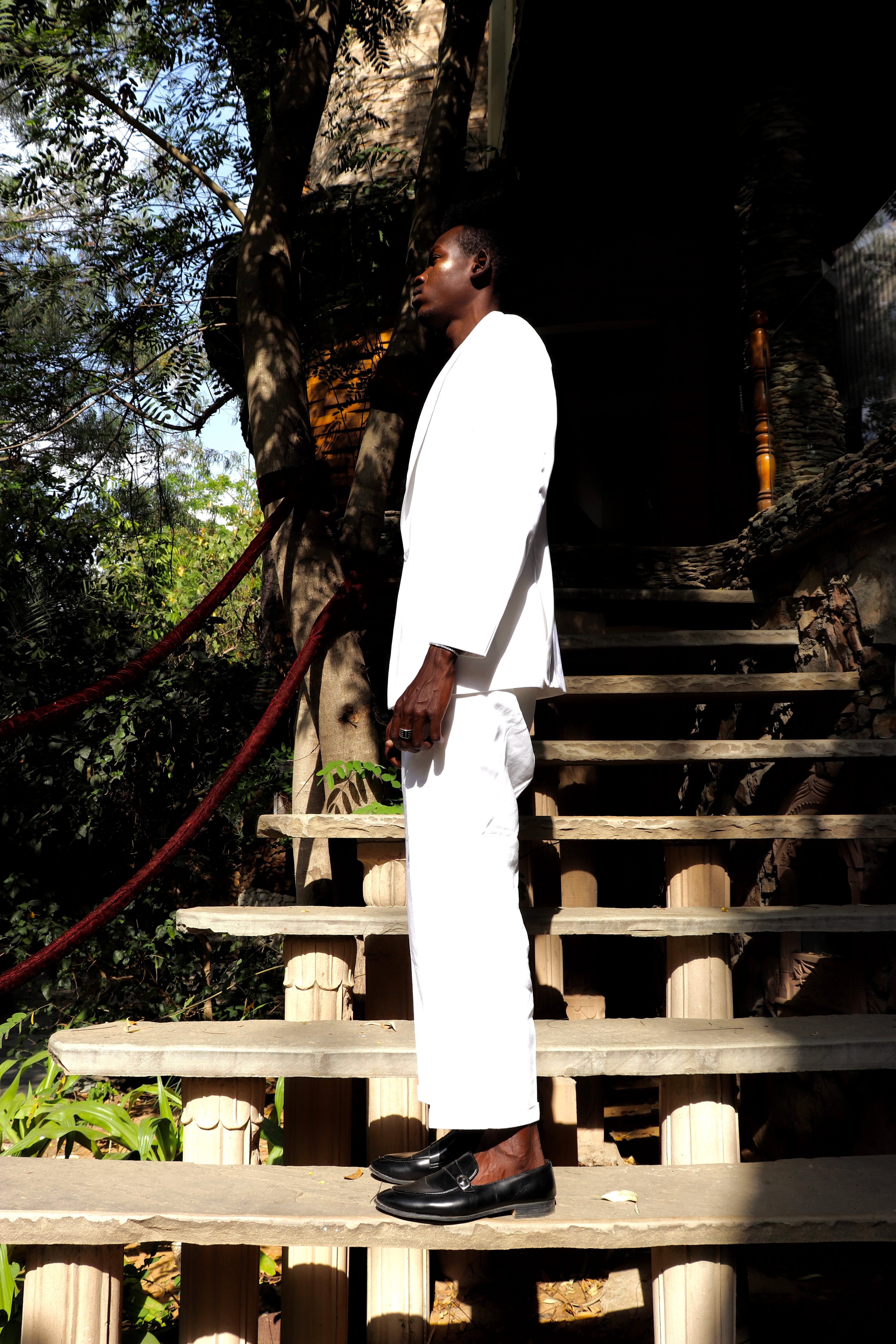 Saint suit