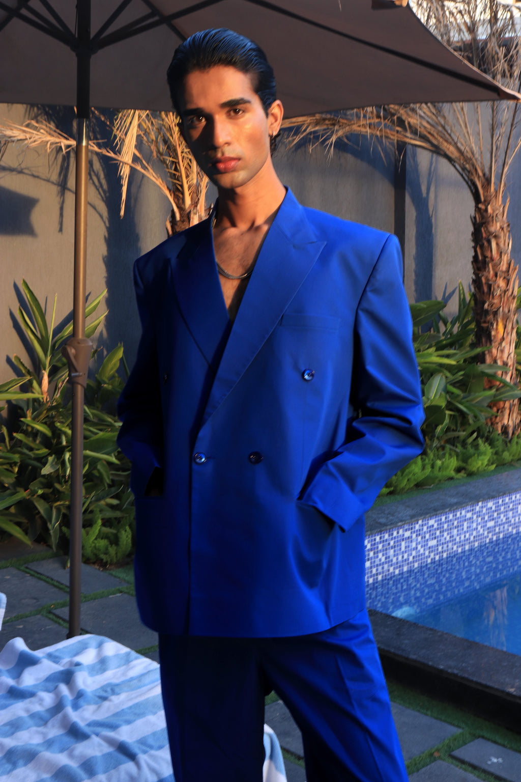 The cobalt oversized suit