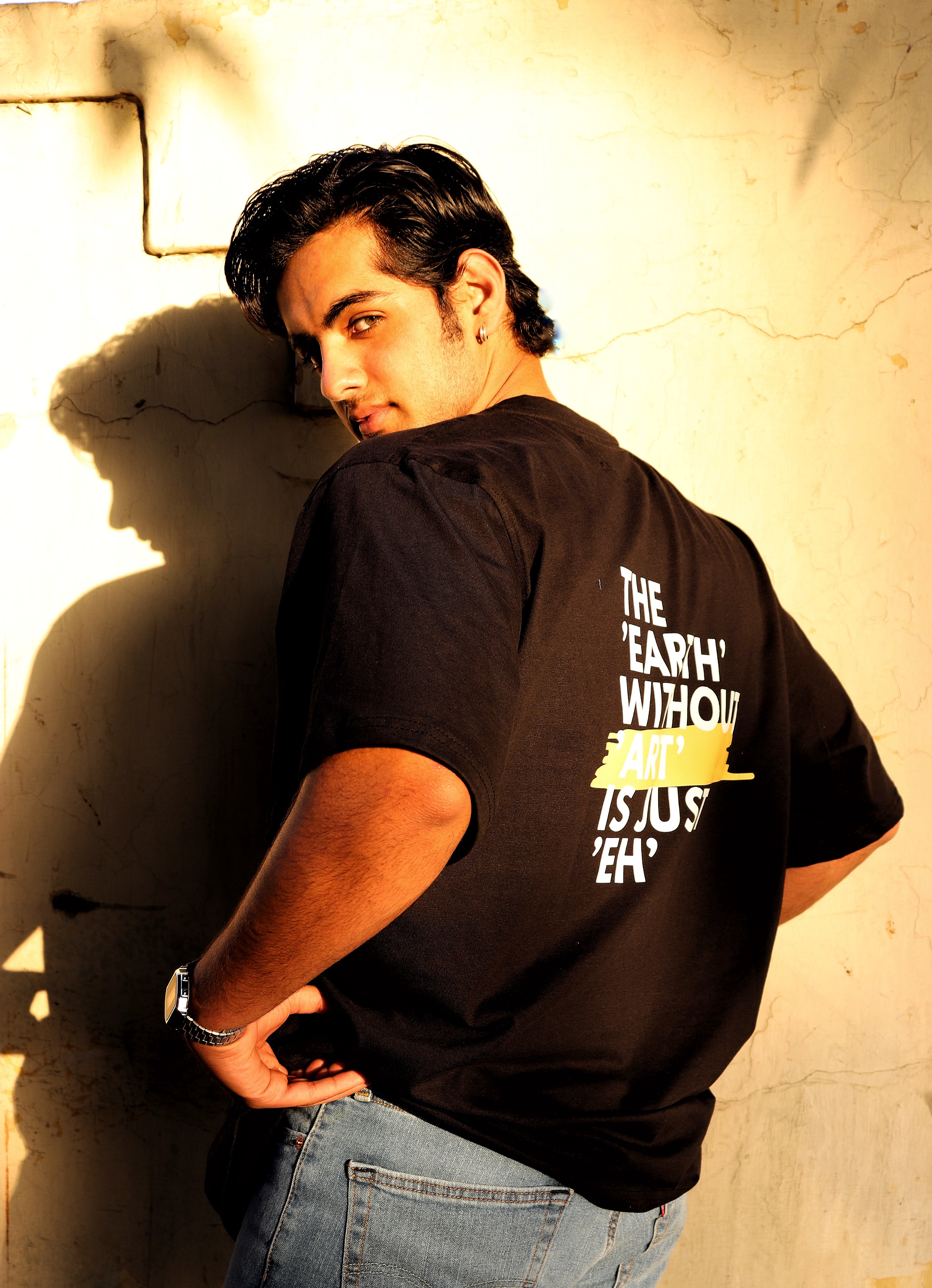 ART T shirt.