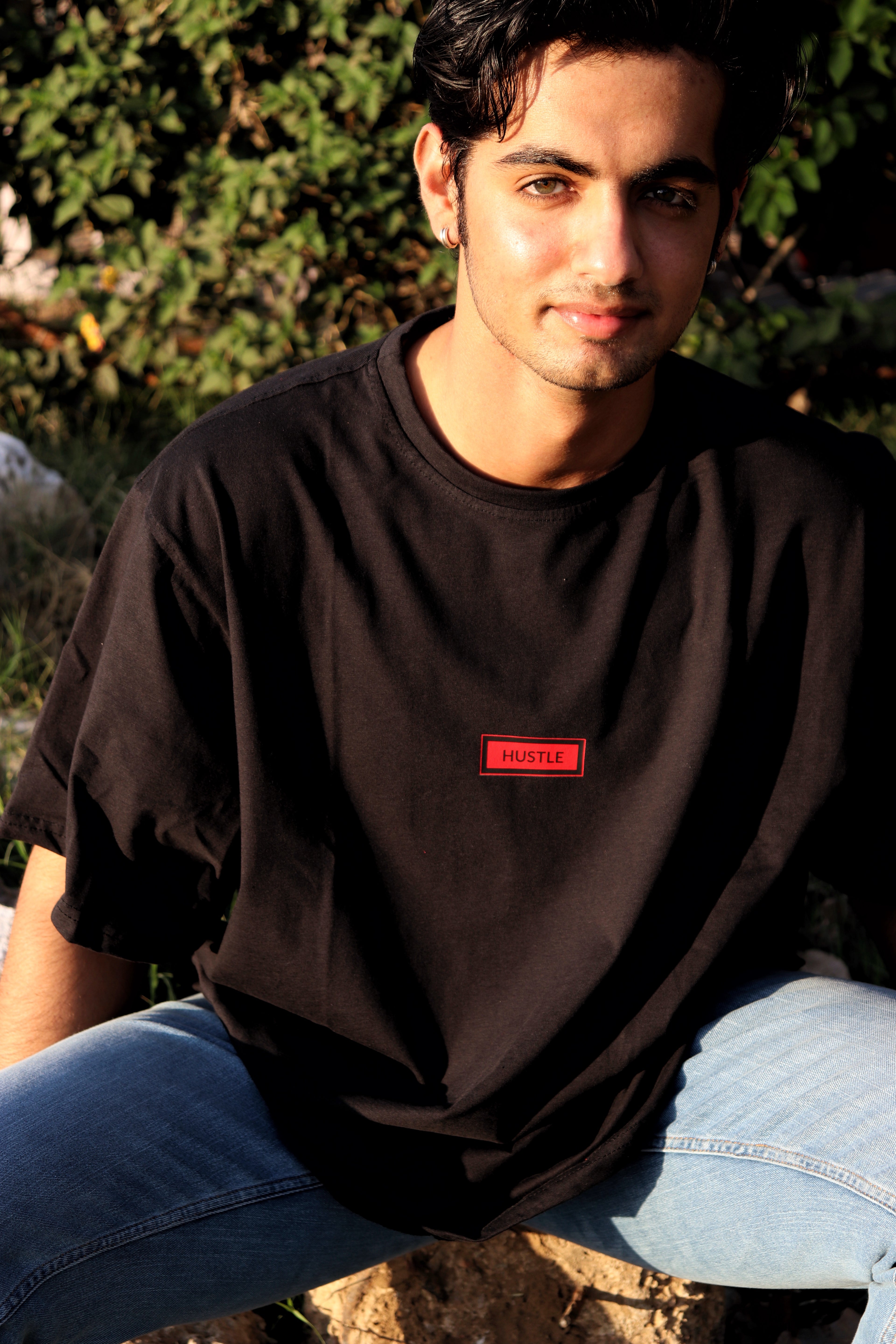 Hustle it T-shirt.