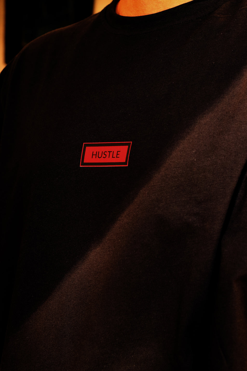 Hustle it T-shirt.