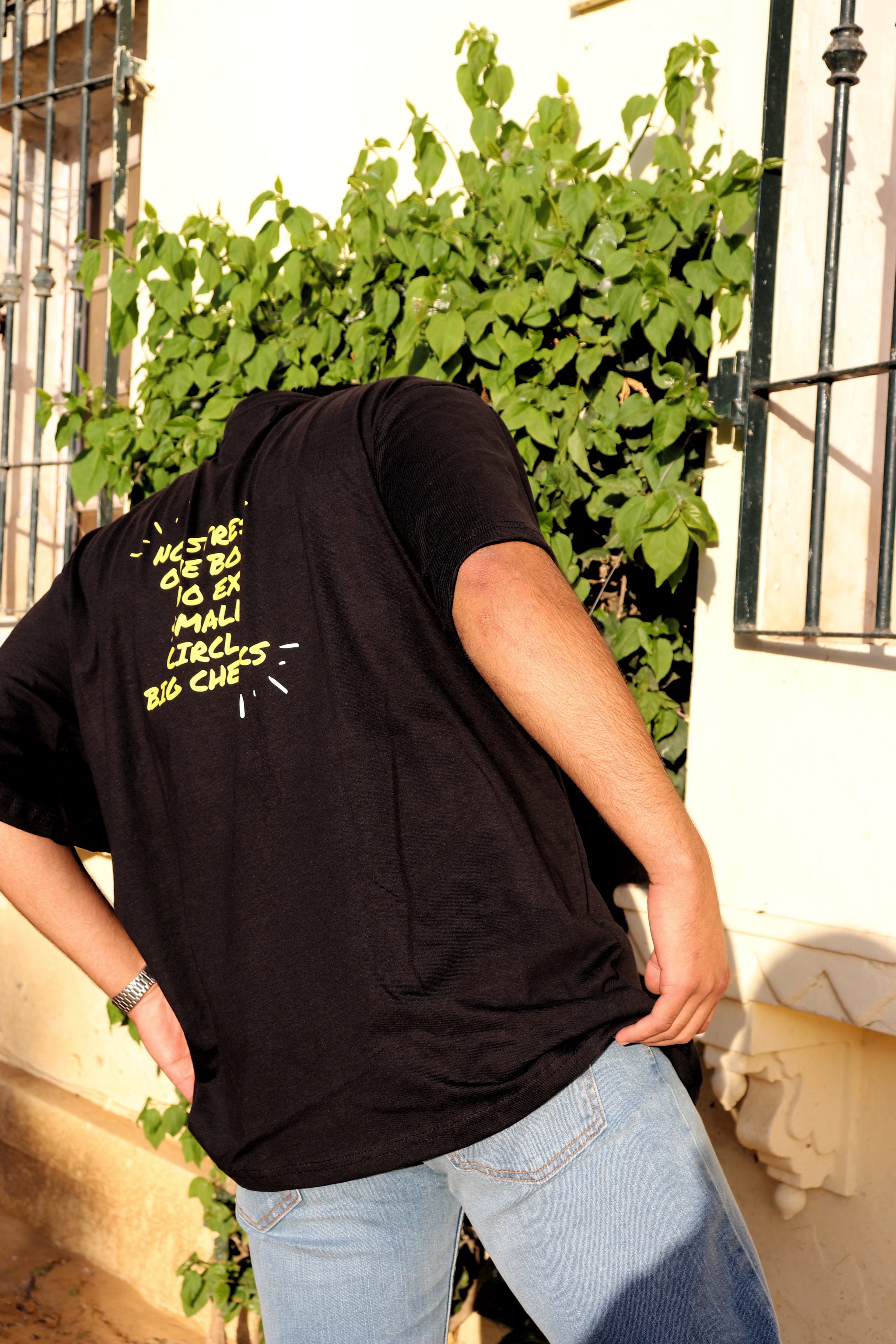 Hustle it T-shirt.