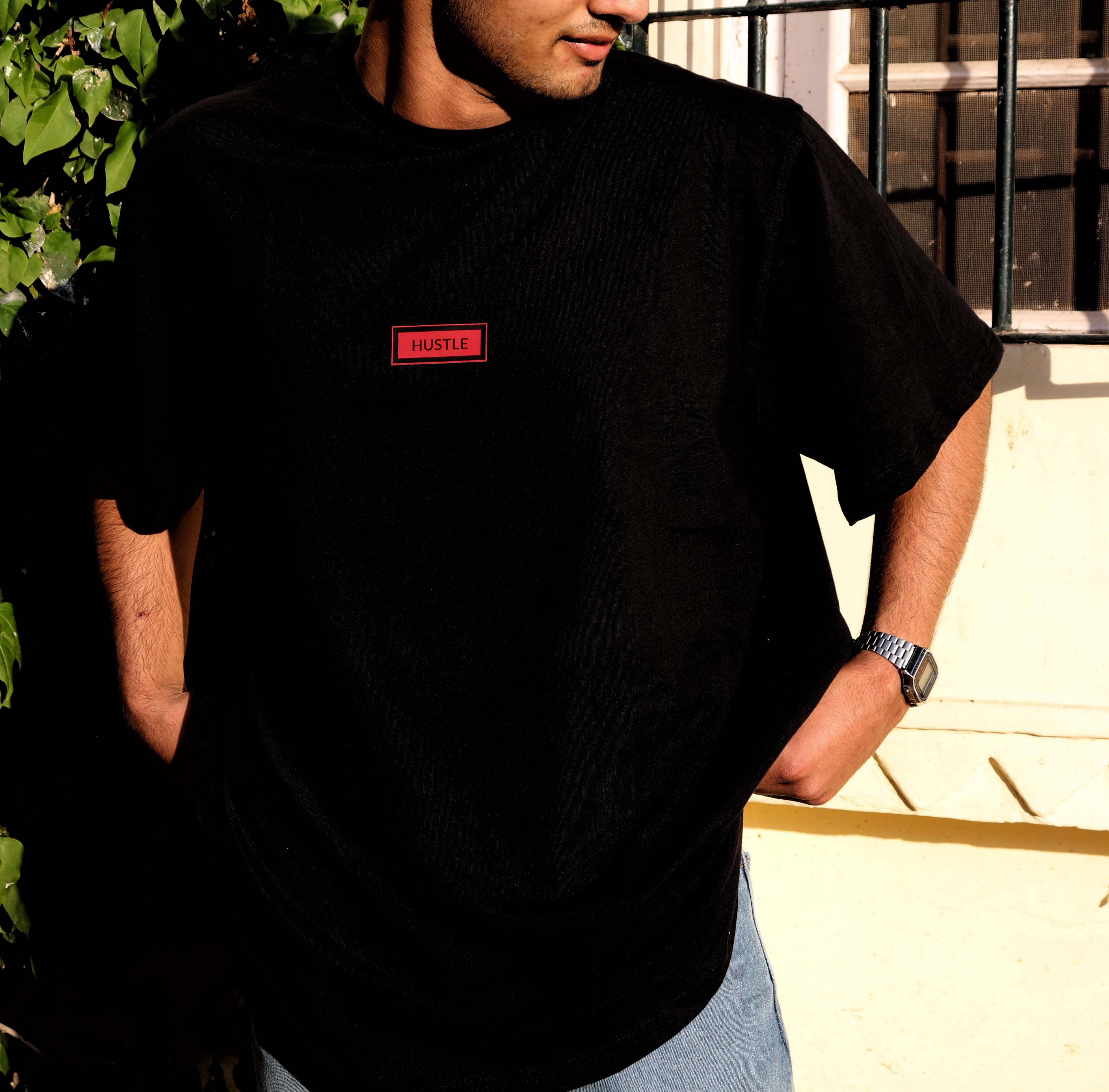Hustle it T-shirt.